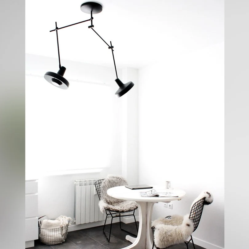 Arigato 2 loftlampe fra Grupa Products Hvid