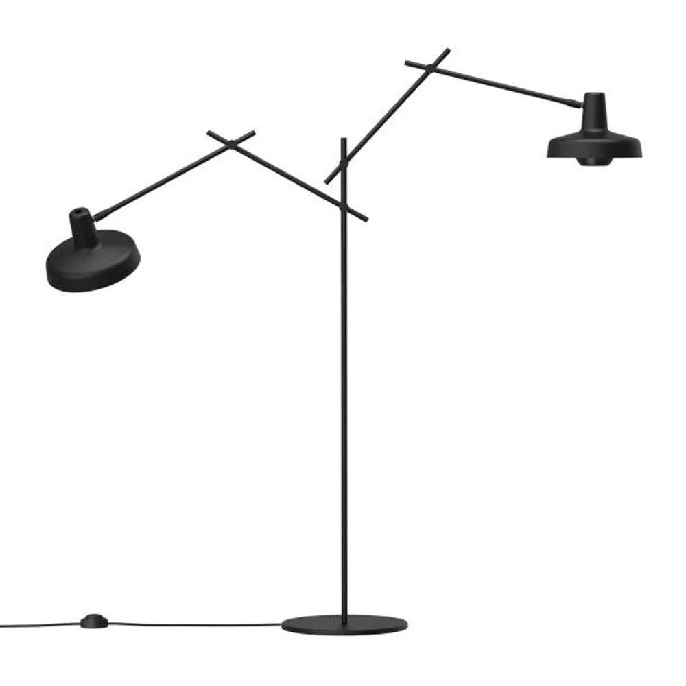 Arigato paired gulvlampe sort Gulvlampe