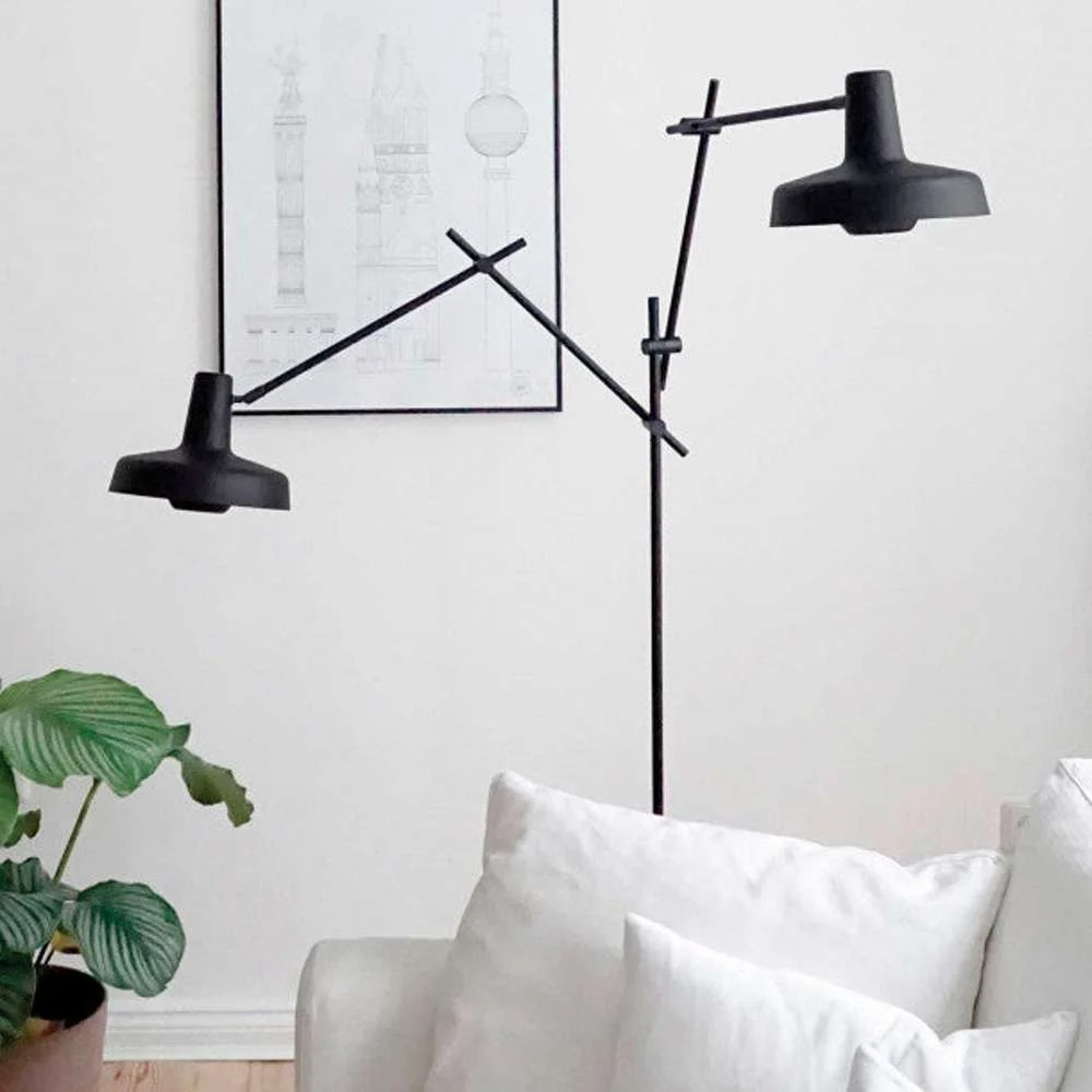 Arigato paired gulvlampe sort Gulvlampe