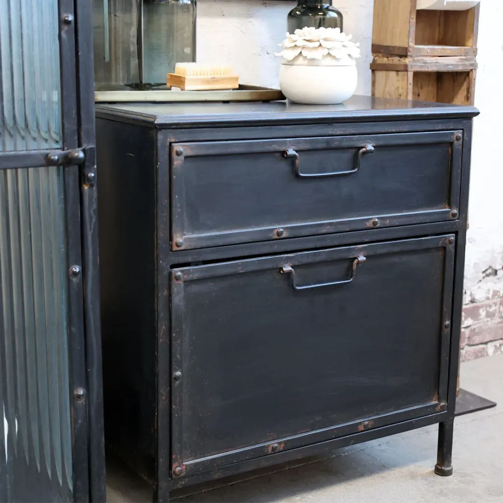 Chic Antique - Factory Kommode m. 2 skuffer