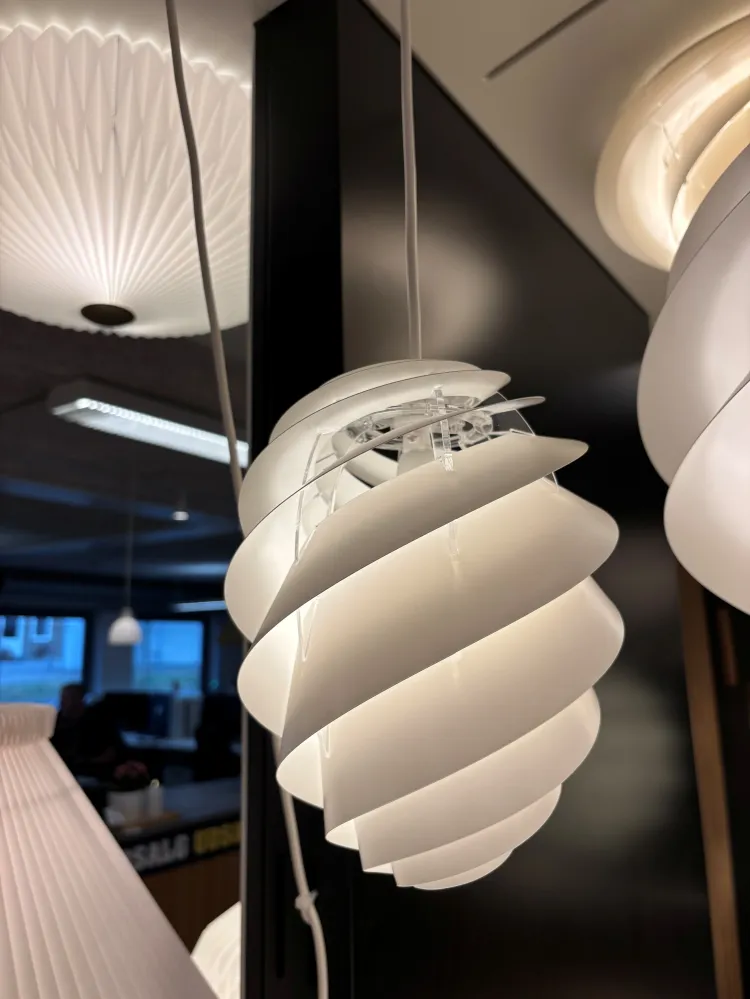 Digitalt Lydpanel Swirl 2 alabast lille pendel - DEMO