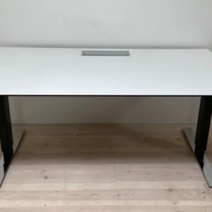 Gubi GOS2 Hæve sænkebord