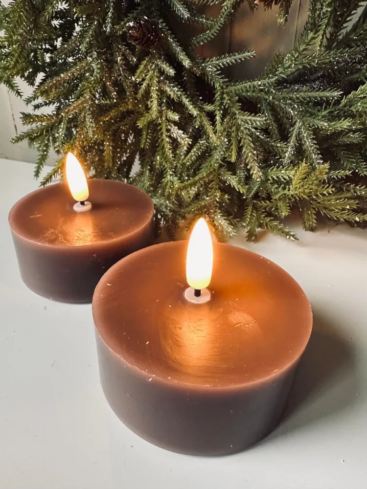 LED fyrfadslys WHOPPING 2 stk - Grå / Taupe voks