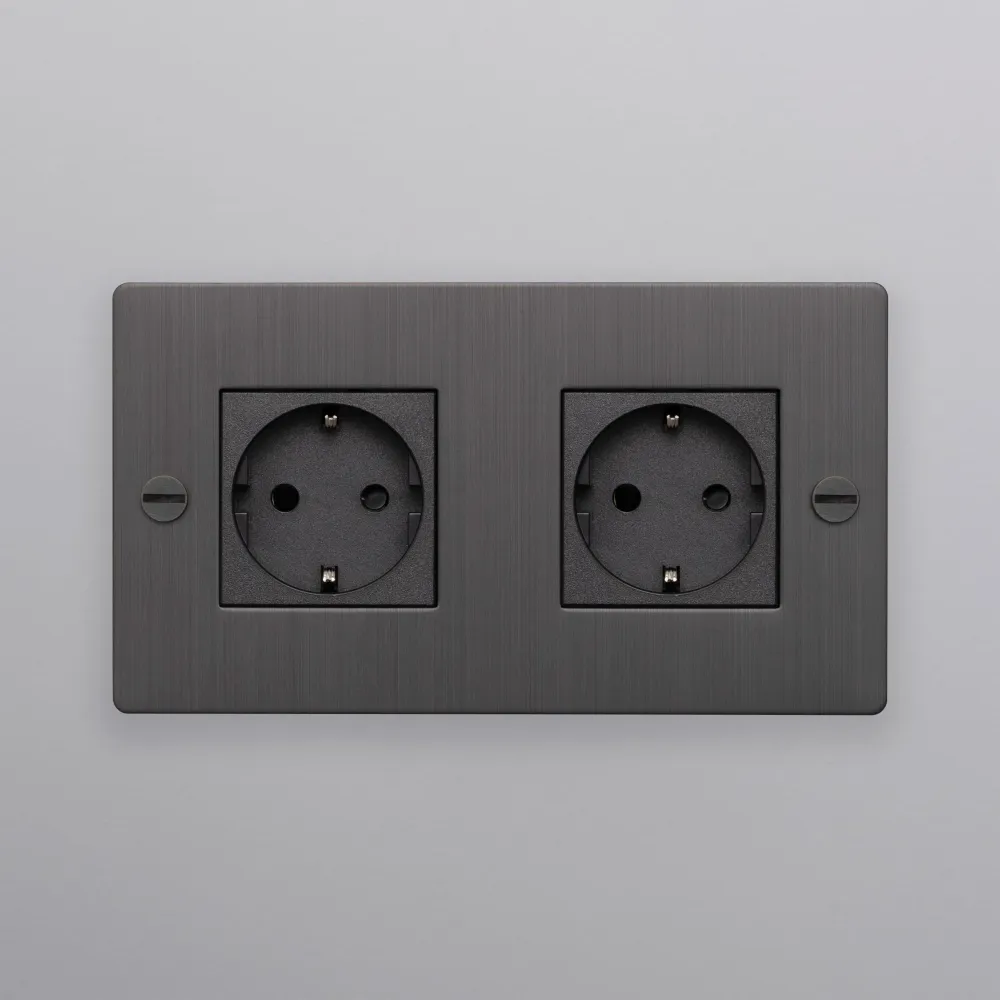 Panelmontering 2G Euro Stikkontakt Sort