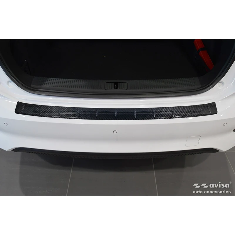 Avisa, Bagkofangerbeskytter, 3D ægte carbon, passer til MG 5 SW (EV) 2022- 'Ribs'