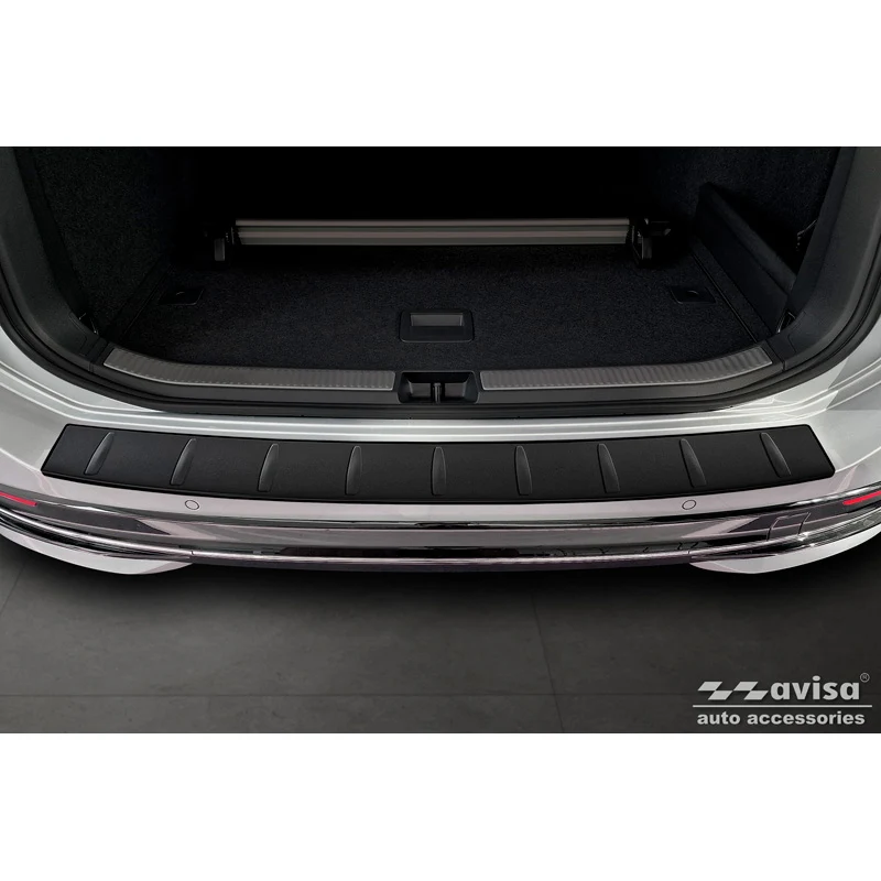 Avisa, Bagkofangerbeskytter, Mat Sort, Rustfritstål, passer til Volkswagen Passat Variant (CJ5) 2023- 'Ribs'