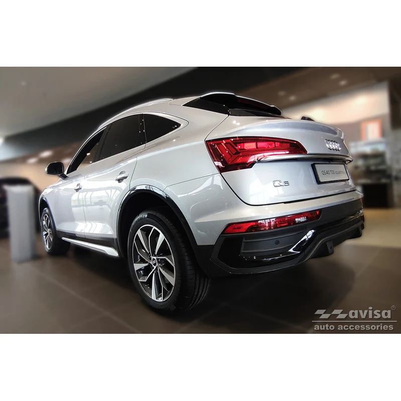 Avisa, Bagkofangerbeskytter, Sort, Rustfritstål, passer til Audi Q5 Sportback 2020- incl. S-Line