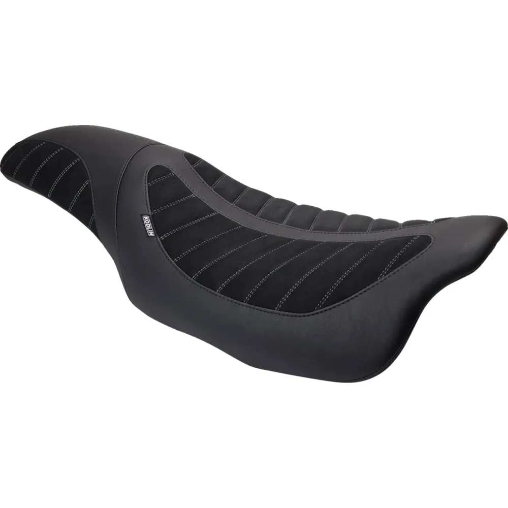 Mustang Skyline 2-Up Seat af Kodlin til Harley