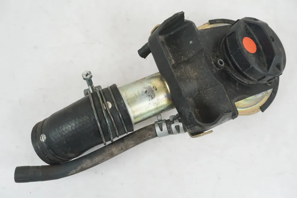 Benzintankpåfyldning Suzuki