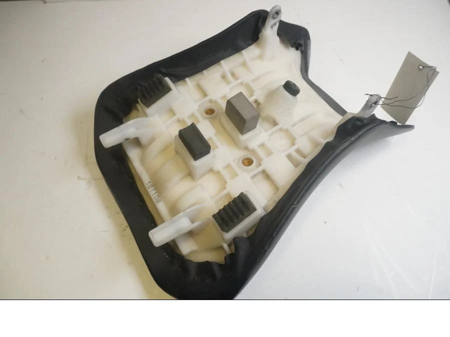 Sadle Suzuki