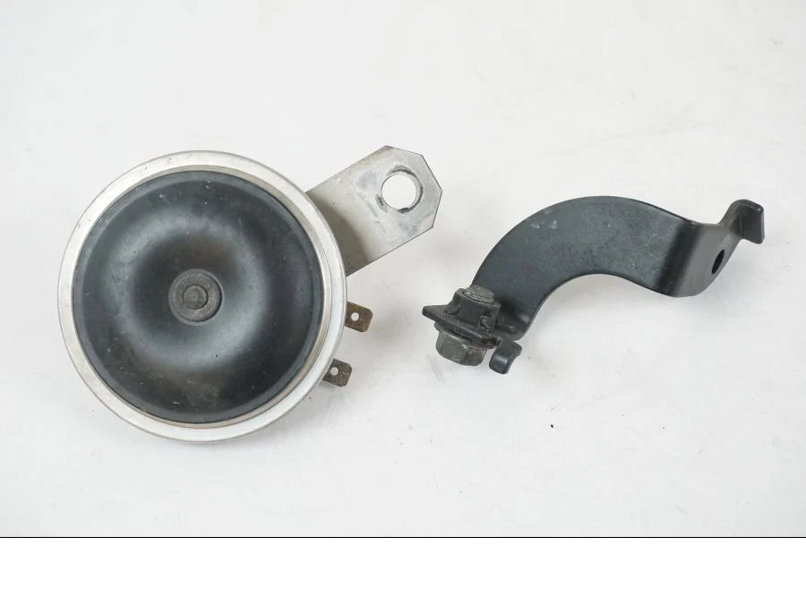 Signalhorn / Tuta Suzuki