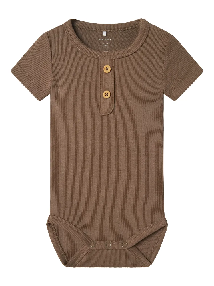 Name It Jular SS Body - Mørk valnød 50