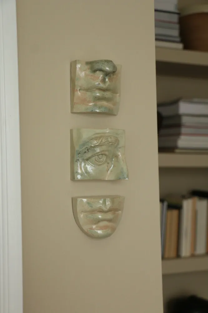 Vægrelief til ophæng - Square Ear - Vægkunst - Crystal Oliven