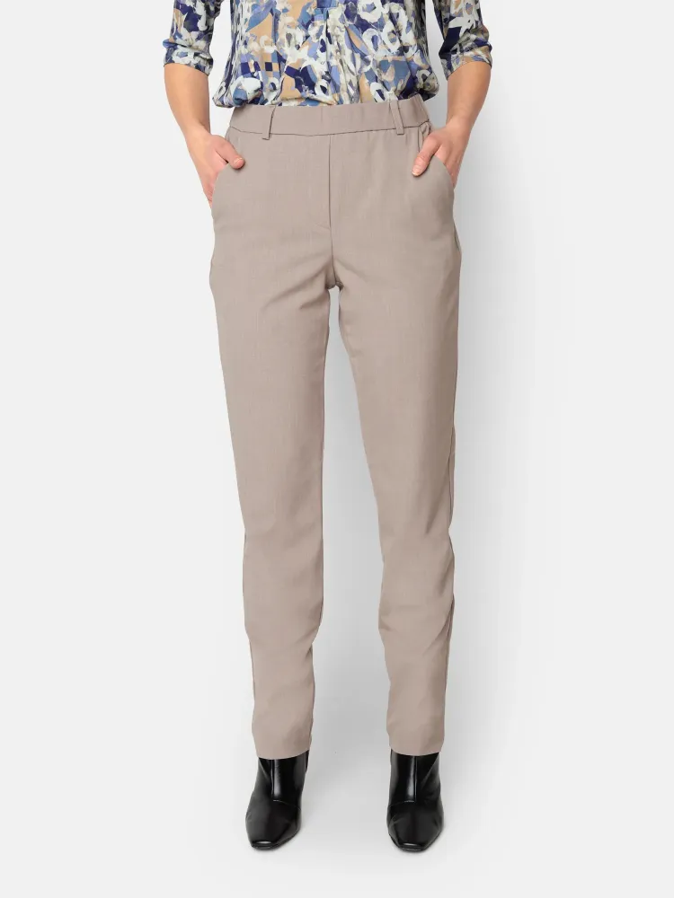Sofie Bukser - Sand - Sleek Fit / Elastik i Taljen 74