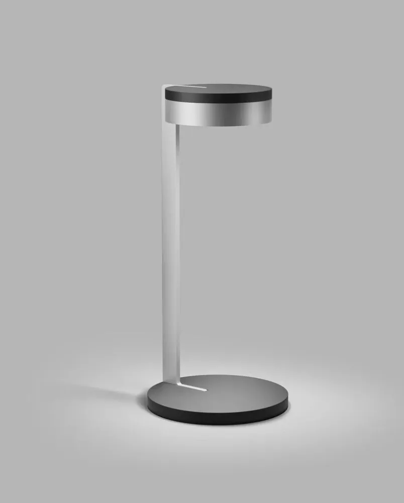 Blade T2 Slank matsort satinsølv LED bordlampe