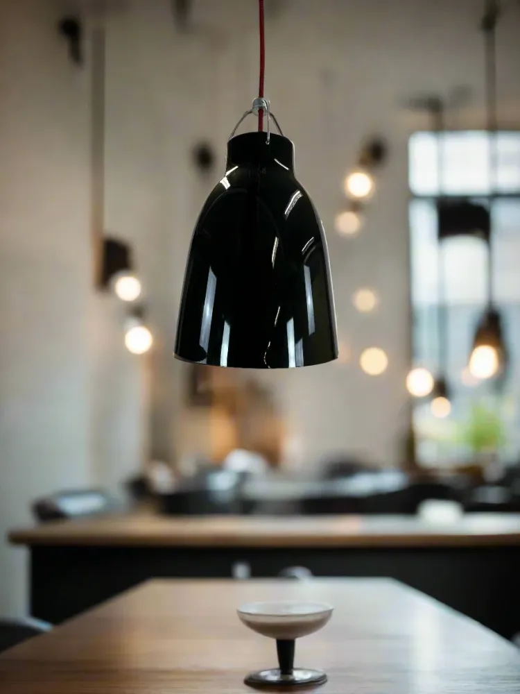 Caravaggio P2 Pendel (Rød) - Fritz Hansen