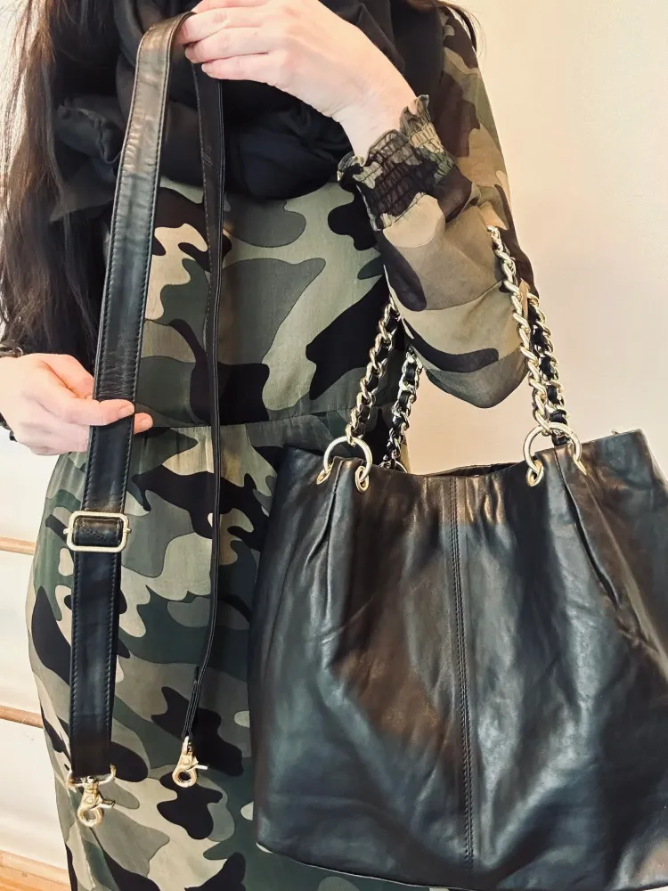 Crossbody BLACK med 2 taskeremme