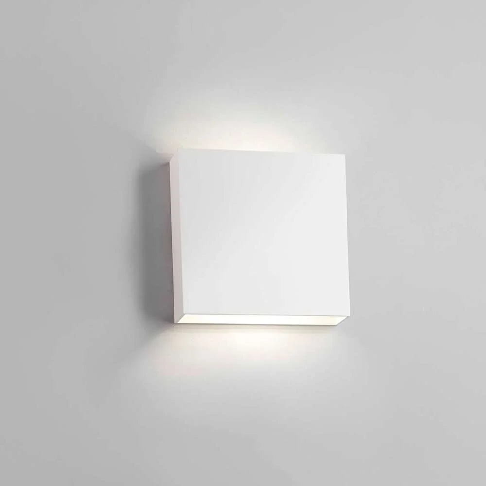Efficient w2 up/down 2700k/3000k white Væglampe