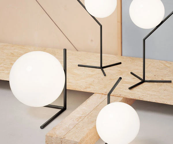 Flos IC Light T2 Bordlampe - Onyx