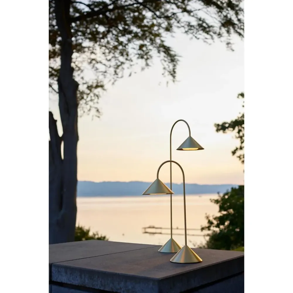 GRASP BORDLAMPE H72 MESSING CARRY-ALONG - Frandsen