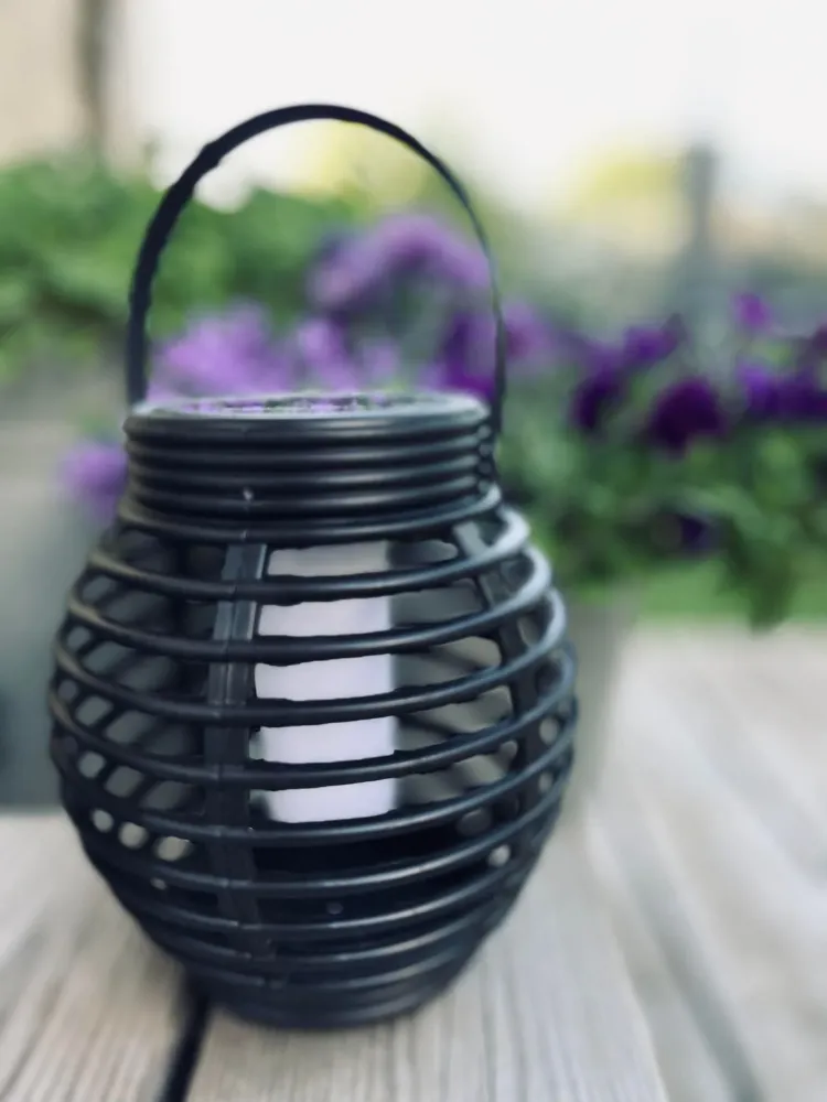 Lanterne med solceller – Mellem TILBUD med 2 stk