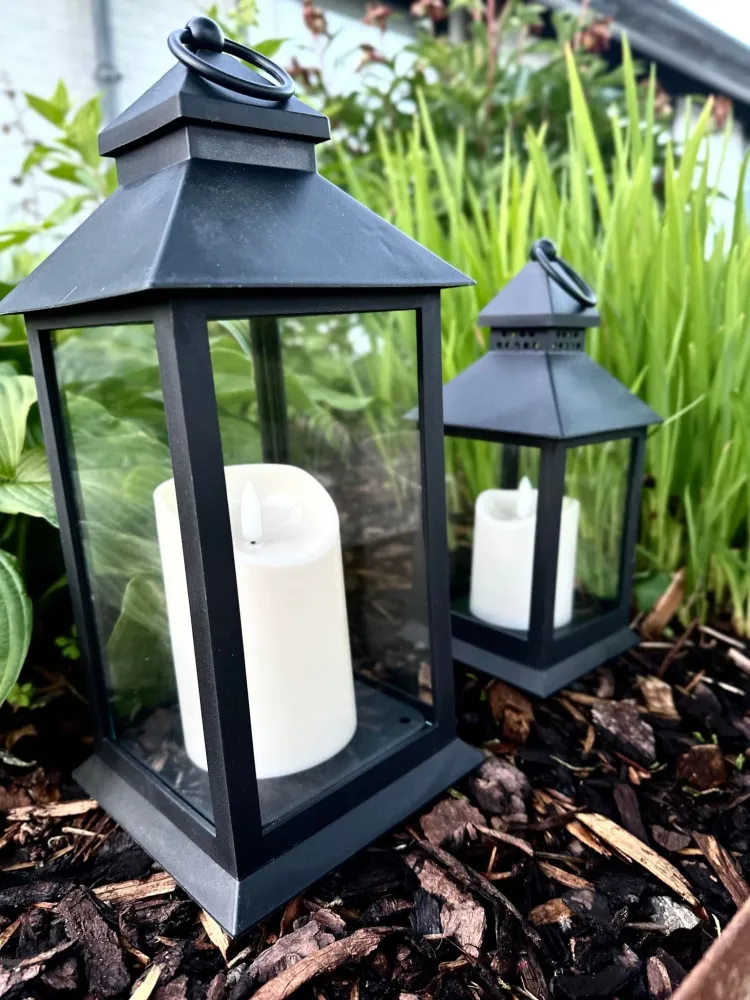 LED Lanterner med bloklys og timer - Sæt af 2 stk