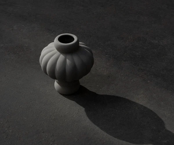 Louise Roe Balloon Porcelain vase - 02 - Sanded Grey