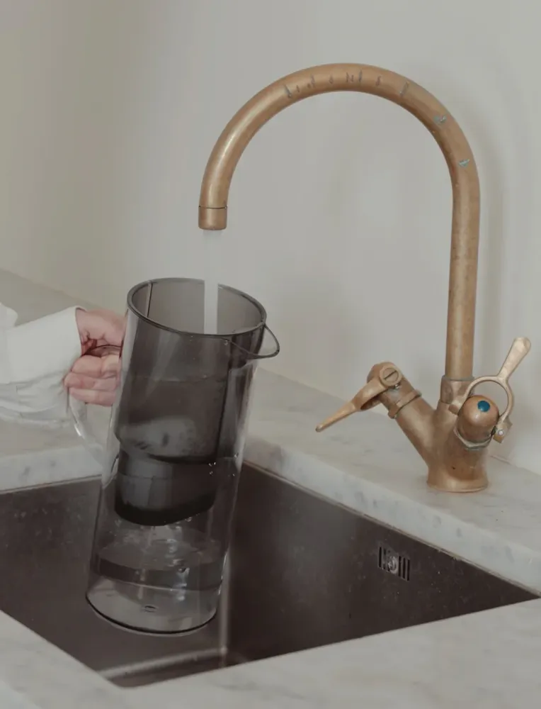 Stelton - EM77 vandfilterkande 2 l. smoke