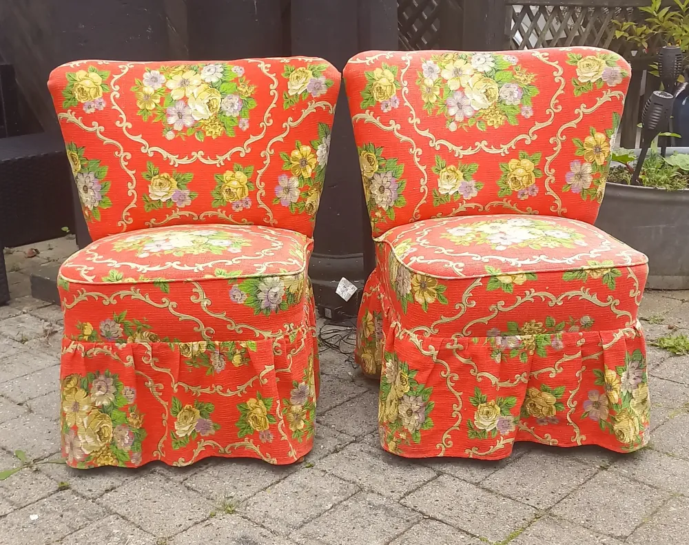 2 stk lænestole, rød med blomster
