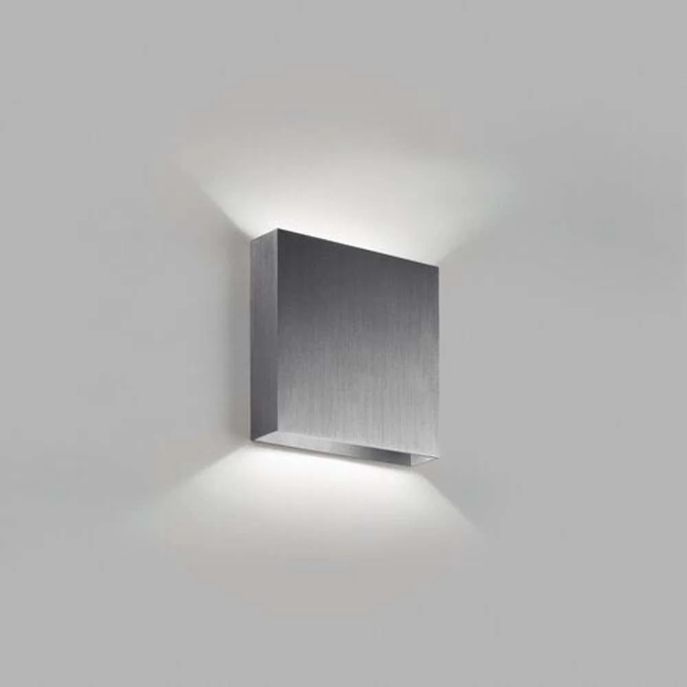 Strømlinet w2 up/down titanium Væglampe | CHIRP | SideVu